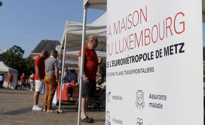 Le Village des frontaliers s'est installé, samedi matin, sur la place de la République à Metz. L'objectif, informer les travailleurs frontaliers au Luxembourg, Allemagne et Belgique.