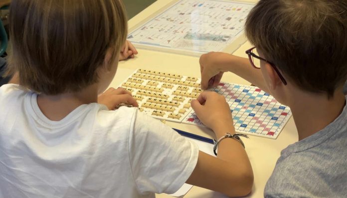 Éducation : le scrabble comme outil pédagogique à Colmen