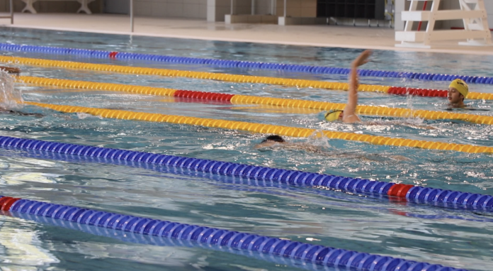 Des nageurs boliviens se préparent à Forbach pour les Jeux Olympiques