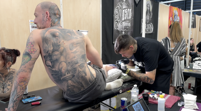 Société : la démocratisation du tatouage se poursuit