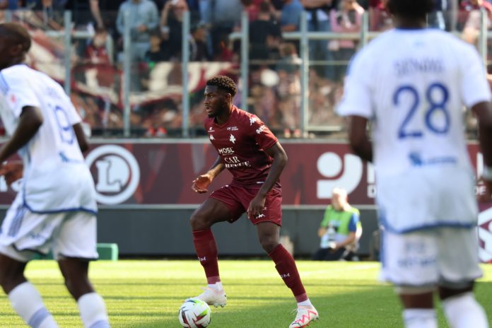 Fali Candé et Metz perdent face à Strasbourg