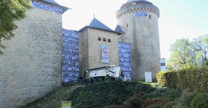 400 amateurs de course à pied sont invités à venir au château de Malbrouck, dans le cadre du projet artistique 