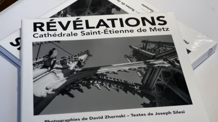 Photos et textes dévoilant les éléments cachés de la Cathédrale de Metz