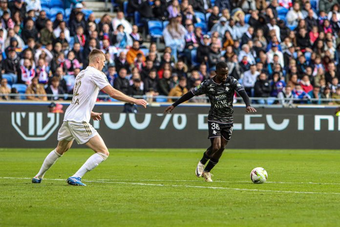 Ablie Jallow buteur lors du match nul entre le FC Metz et l'OL (1-1)