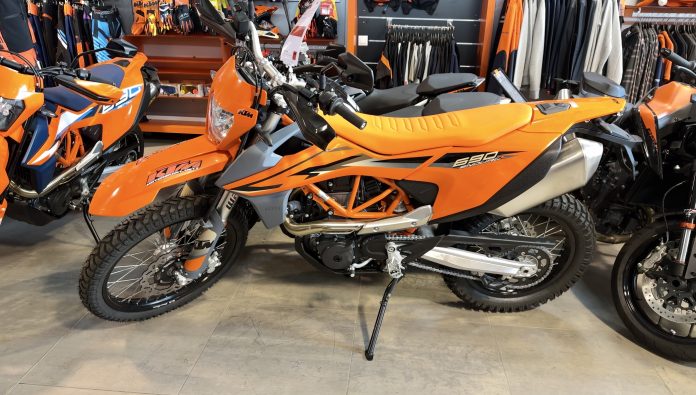 motards contrôle technique