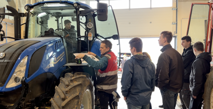 Des élèves sensibilisés aux vibrations à Courcelles-Chaussy