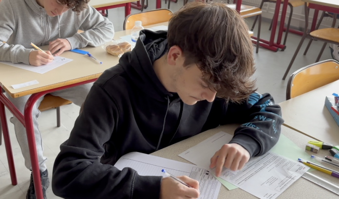 Baccalauréat : Philosophie et français pour les élèves de terminale