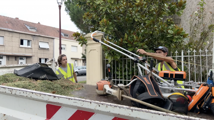 À Sarralbe, des étudiants deviennent saisonniers pendant deux semaines, aux vacances d'été