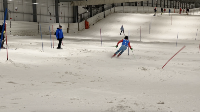 170 skieurs dévalent les pistes indoor du SnowWorld