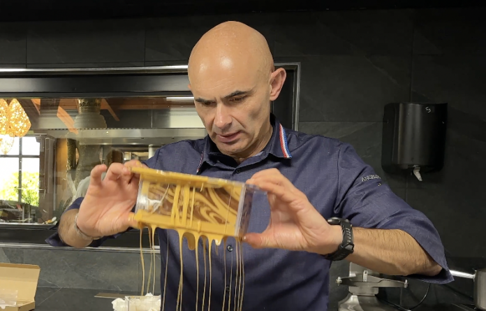 Un champion du monde de la pâtisserie au Domaine de la Klauss