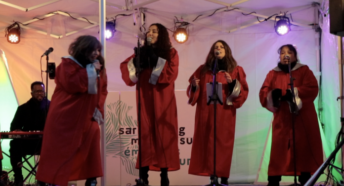 Des artistes lorrains chantent la féerie de Noël à Sarrebourg