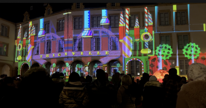 Découvrez le mapping de Noël projeté sur l'Hôtel-de-Ville de Thionville