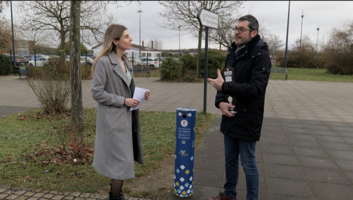 Stéphane Hérrad répond à nos questions lors d'une intervertiew au sujet de la transformation de mégots en mobilier urbain.