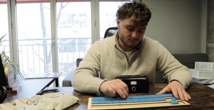 Br'eye, le boîtier pour apprendre le braille en s'amusant