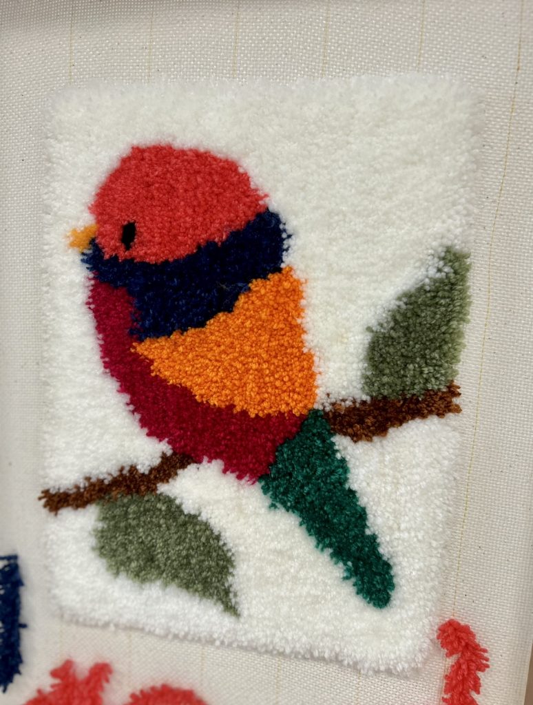 Découvrez le tufting, cette nouvelle technique d'art et de laine !