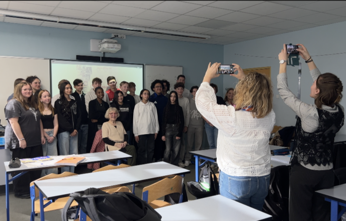 Simone Schlitter partage aux collégiens les souvenirs de son enfance en Moselle annexée