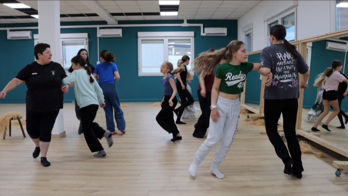 Il était une fois... un spectacle d'antan, interprété par La Fabrik