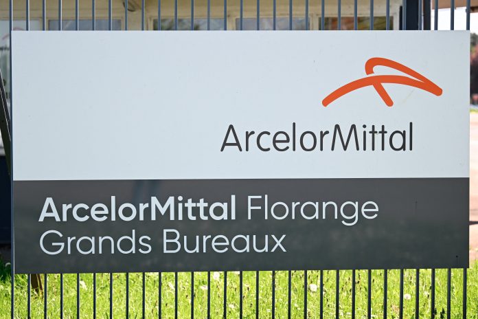 Pas de nationalisation d'ArcelorMittal, élus et syndicats réagissent - Photo by Jean-Christophe VERHAEGEN / AFP