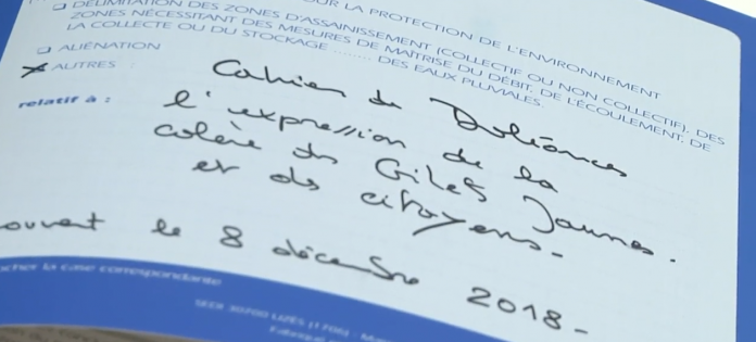 Les cahiers de doléances rédigés par les citoyens, comme ici à Distroff, sont désormais accessibles au public aux Archive.