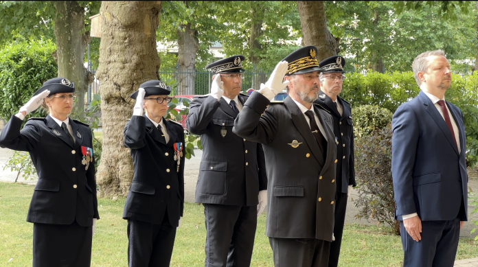 Hommage aux policiers tombés en mission