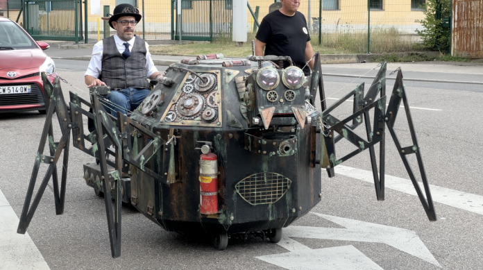 Cette araignée géante se balade dans les rues de Metz