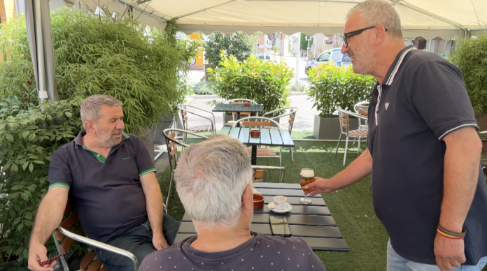 Quel est l’impact de la venue des gens du voyage à Grostenquin sur les commerçants ?