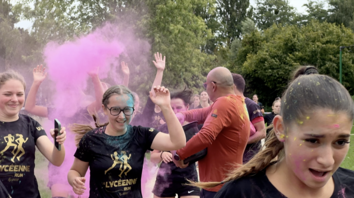 Elles étaient plusieurs centaines de lycéennes réunies ce mardi à Metz pour participer à la lycéenne Run . Une journée d’ateliers sportifs sans compétition, destinée à redonner aux adolescentes l’envie de pratiquer une activité physique régulière.