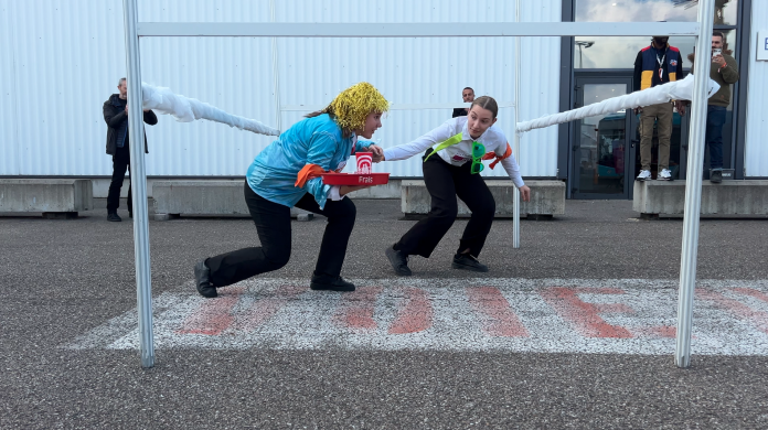 J'ai testé : la course des serveuses et garçons de café à la FIM