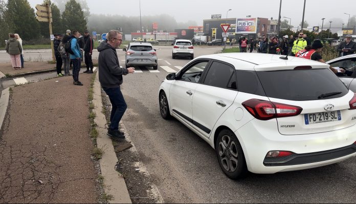Bloquons tout en Moselle : Barrage filtrant à Saint-Avold