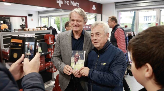 Sylvain Kastendeuch retrouve ses supporters avant de se livrer avec 