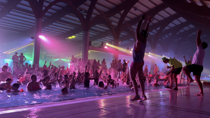 Aqua party à Forbach : 800 participants dans les bassins cette année