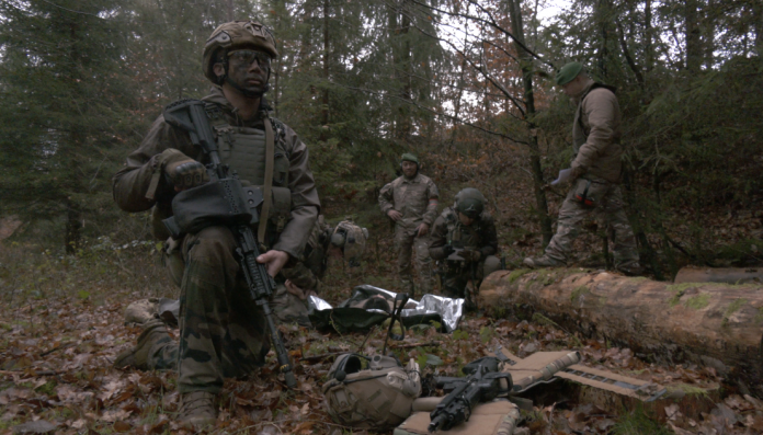 À Bitche, les militaires s'entraînent dans l'eau