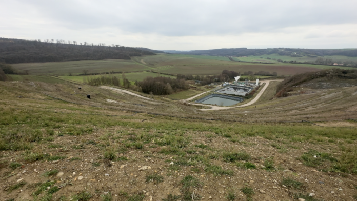 Cet ancien terrain d’enfouissement deviendra une source d’énergie durable photovoltaïque solaire Aboncourt Arc Mosellan