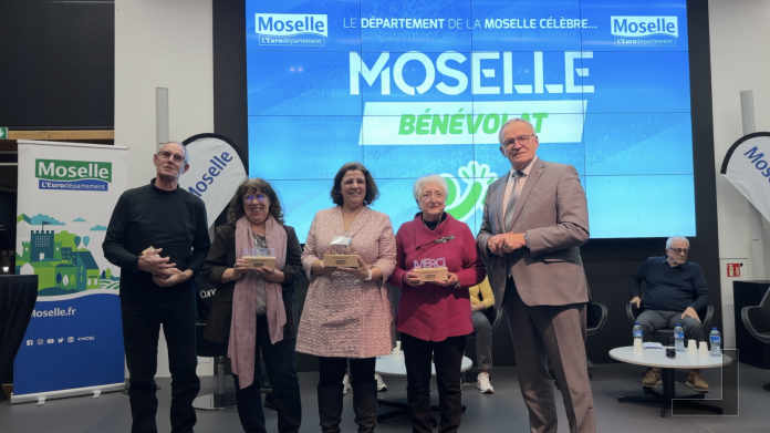 « Faire plaisir aux gens » : quand le bonheur devient la rémunération des bénévoles