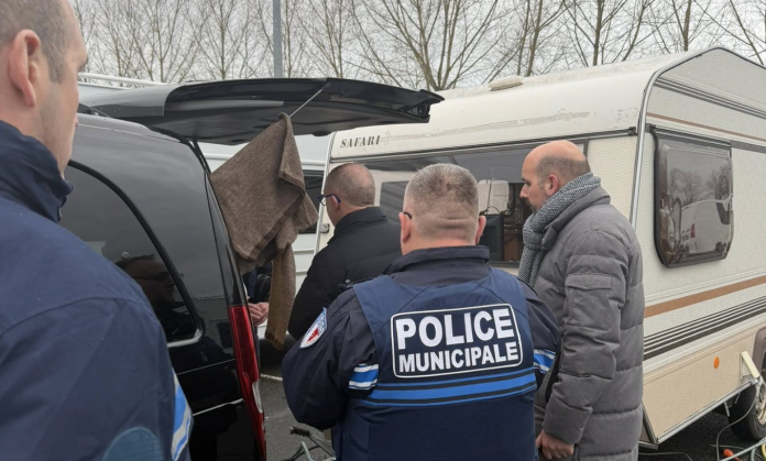 « Nous suivons la situation en permanence » : Un campement illégal de caravanes s’est installé à Sarreguemines