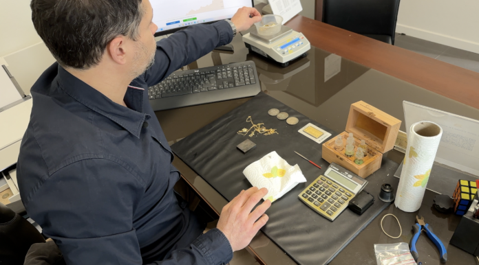 le cours de l'or atteint des sommets