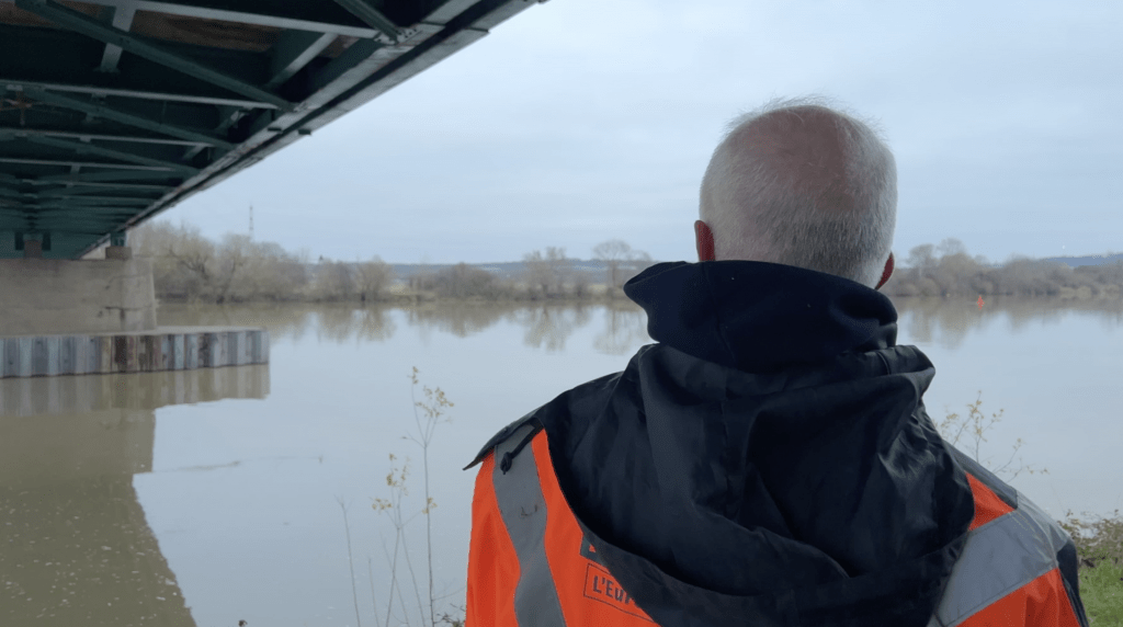 Travaux publics : « Chaque année, 4 milliards d’euros d’eau partent dans le sol »