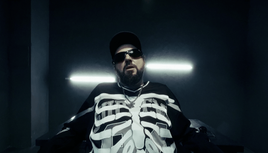 Le Zap : « Cons » le nouveau titre d&rsquo; Helmut Fritz