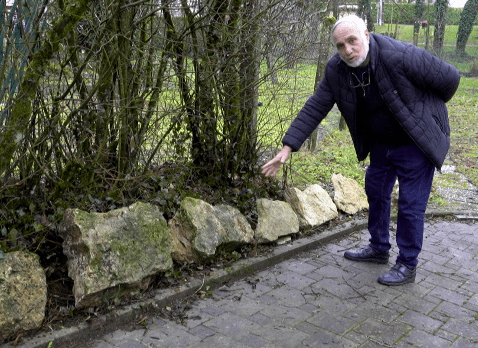 Guy Grandjean collectionne des pierres mystérieuses