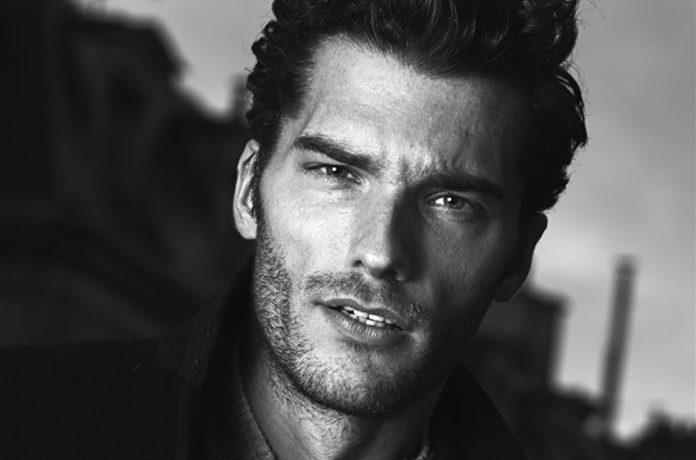 D'ingénieur à acteur, le parcours du Mosellan Aurélien Muller - Crédit : dmanagementgroup.com