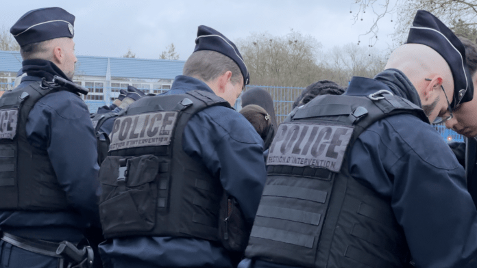 « On n’est jamais assez prudent » : 550 contrôles préventifs menés en Moselle aux abords des établissements scolaires