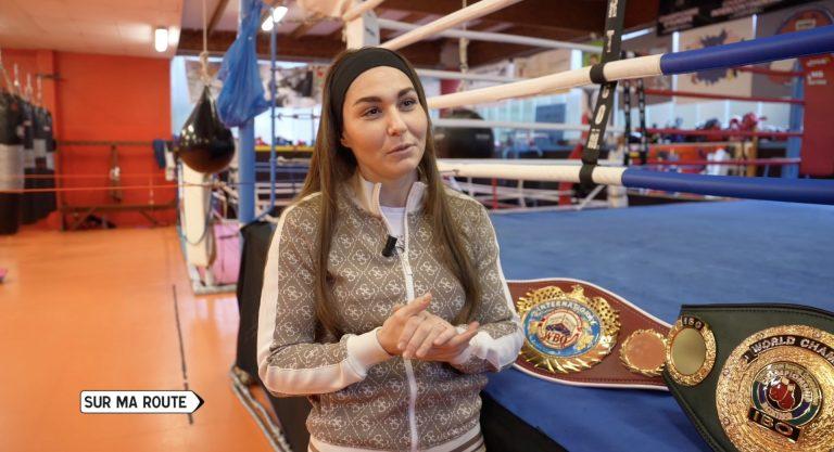 Sur ma route avec Flora Pili