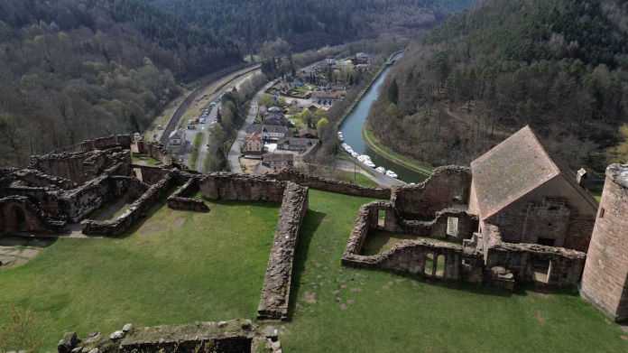 Lutzelbourg, le charme d’un “petit château”