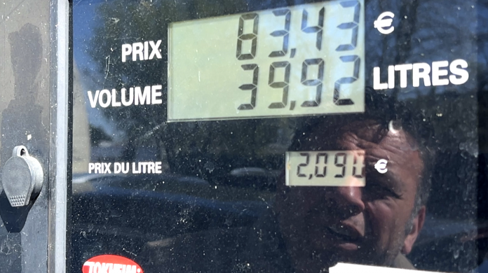 Flambée des prix des carburants et désormais ruptures dans certaines stations : en Moselle, la crise pétrolière déclenchée suite à la guerre au Moyen-Orient se fait concrètement ressentir.