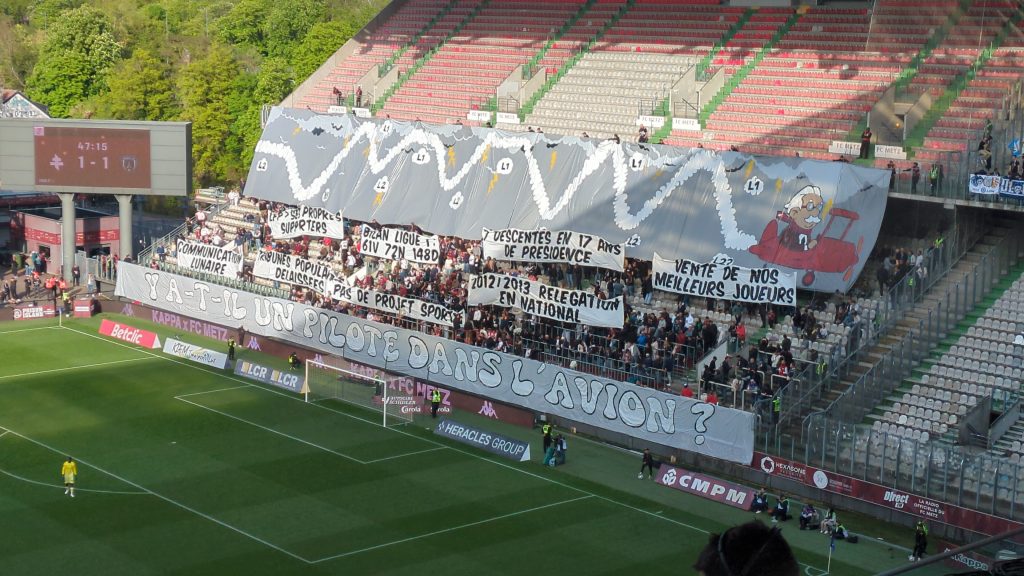 Le FC Metz touche le fond en Ligue 1 face à un Paris FC remanié