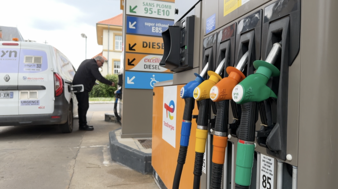 « Je pars en week-end dans le sud... en bus » : Les ponts de mai sous pression à cause du prix des carburants