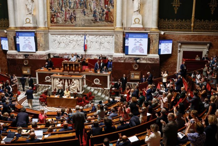 Loi « fin de vie » : les députés mosellans divisés sur l'aide à mourir. Photo par KENZO TRIBOUILLARD / AFP