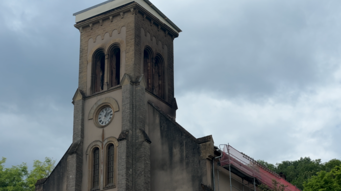 Église de Montenach : l’expertise des artisans mosellans à l’épreuve