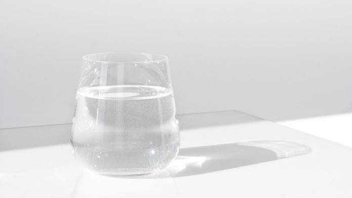 Faut-il boire l’eau du robinet ?
