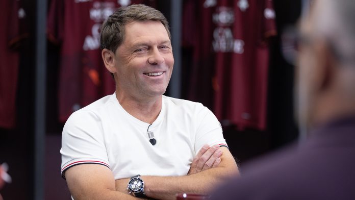 « On ne peut pas le remplacer poste pour poste » : l'après Hein, un casse-tête pour le FC Metz selon Luc Holtz